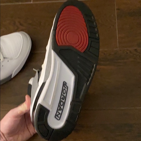 Air Jordan 4 Tru flight “Cement” - Picture 4 of 5